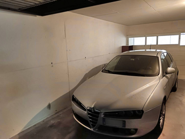 Garage/Box/Posto auto in vendita a Sanremo (IM)