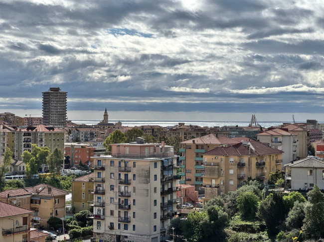 Appartamento in vendita a Imperia (IM)