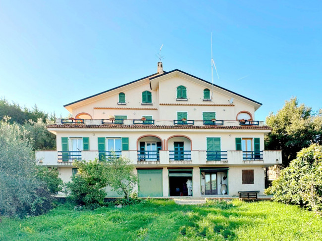 Villa in vendita a Imperia (IM)