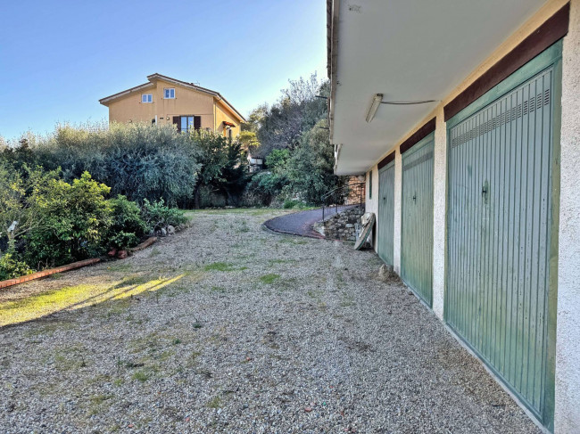 Villa in vendita a Imperia (IM)