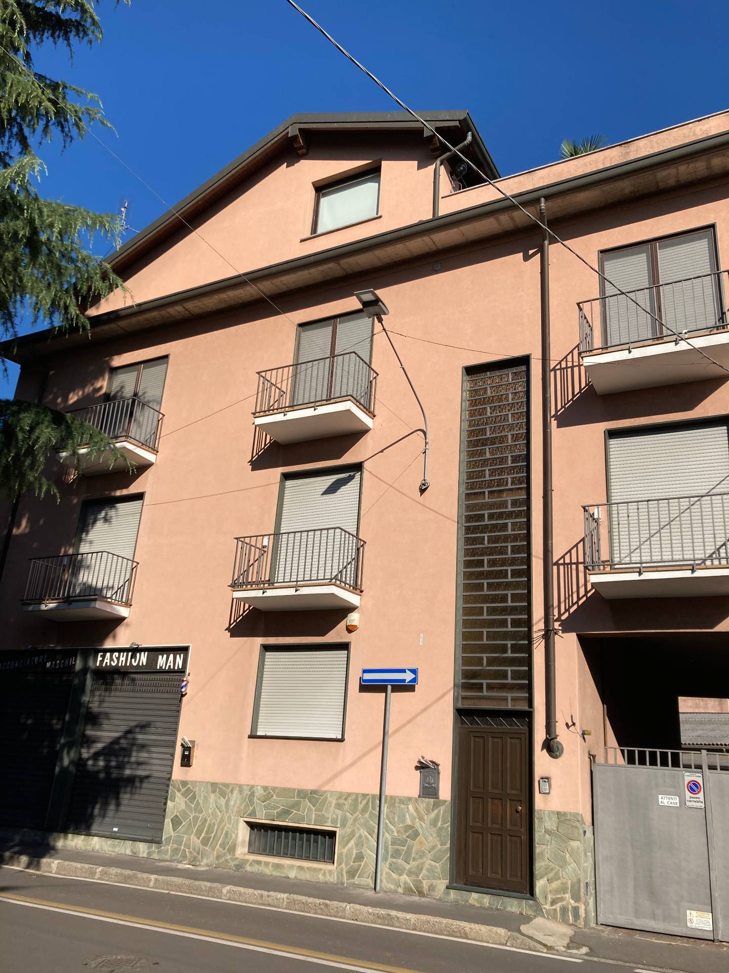 Stabile intero - Palazzo SAN GIORGIO SU LEGNANO vendita    B&P Real Estate