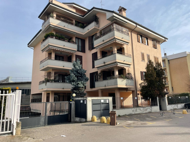 Appartamento 3 Locali in vendita a Legnano