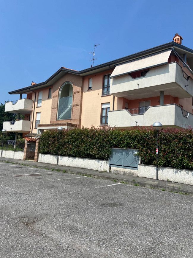 Appartamento in Vendita a Bernareggio