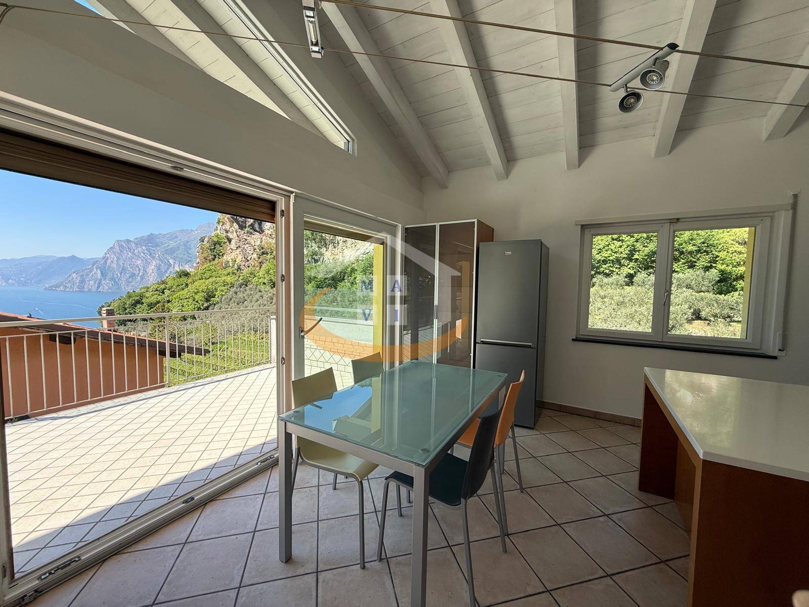 Quadrilocale in vendita a Nago-Torbole
