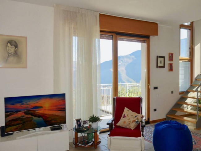 Casa indipendente in vendita a Pregasina, Riva Del Garda (TN)