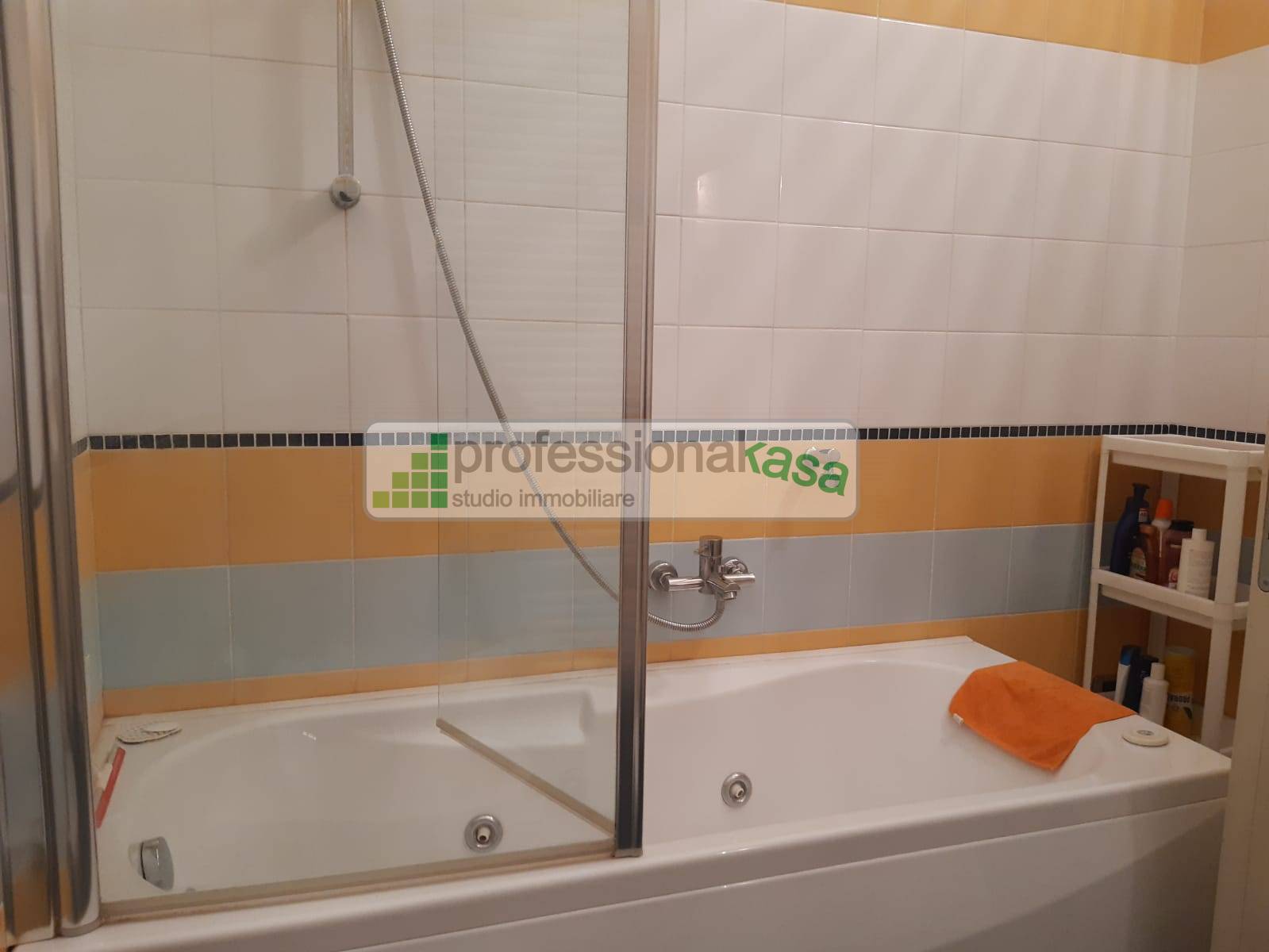 Appartamento con ingresso indipendente in Vendita - Vasto Chieti Centrale