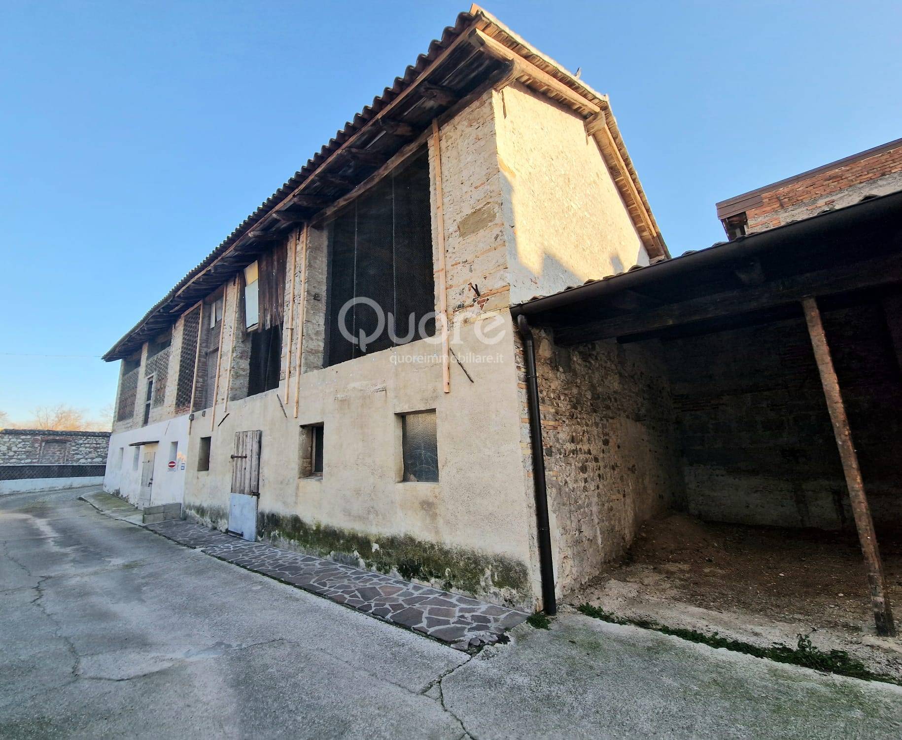 Rustico in vendita a Cussignacco, Udine (UD)
