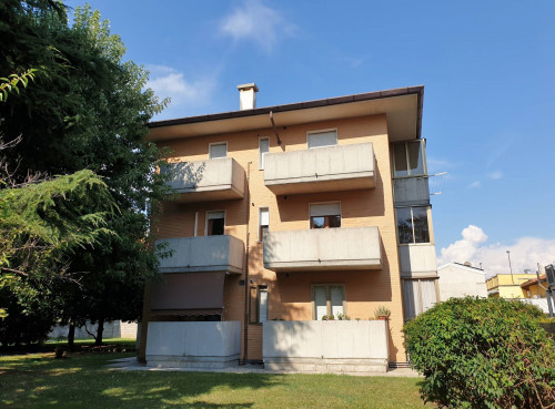 Appartamento bicamere Udine sud, 4 terrazze, garage
