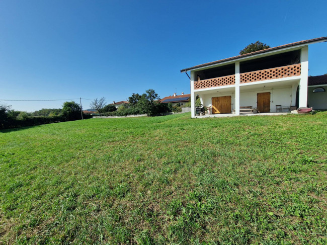 Casa indipendente in vendita a Artegna (UD)