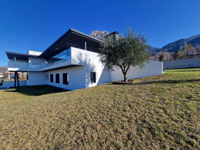Villa in vendita a Gemona Del Friuli (UD)