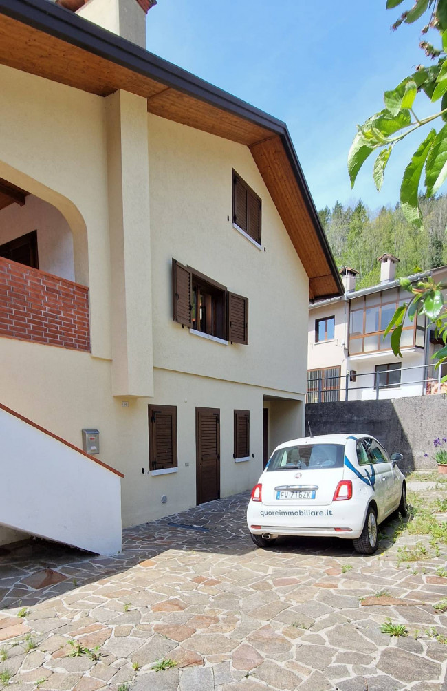 Casa semi-indipendente in vendita a Pradielis, Lusevera (UD)