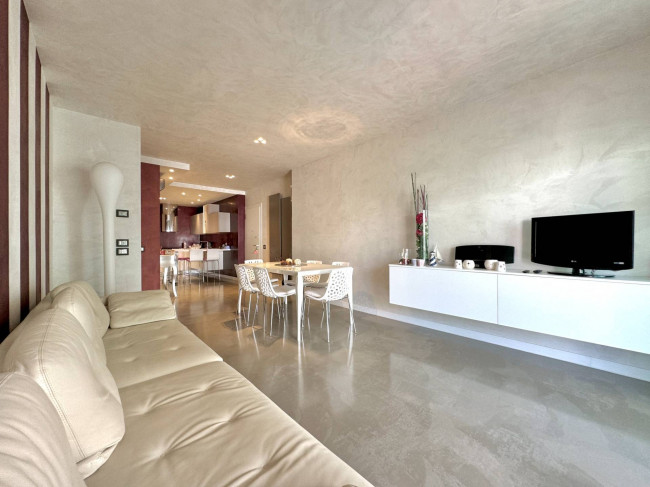 Tricamere Paolini completamente ristrutturato a Lignano Sabbiadoro