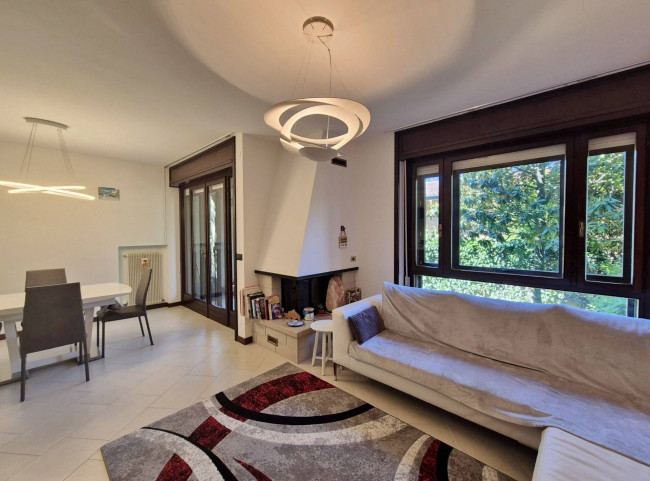 UDINE ZONA OSPEDALE VILLETTA DI TESTA, AMPI SPAZI, TANTO SOLE