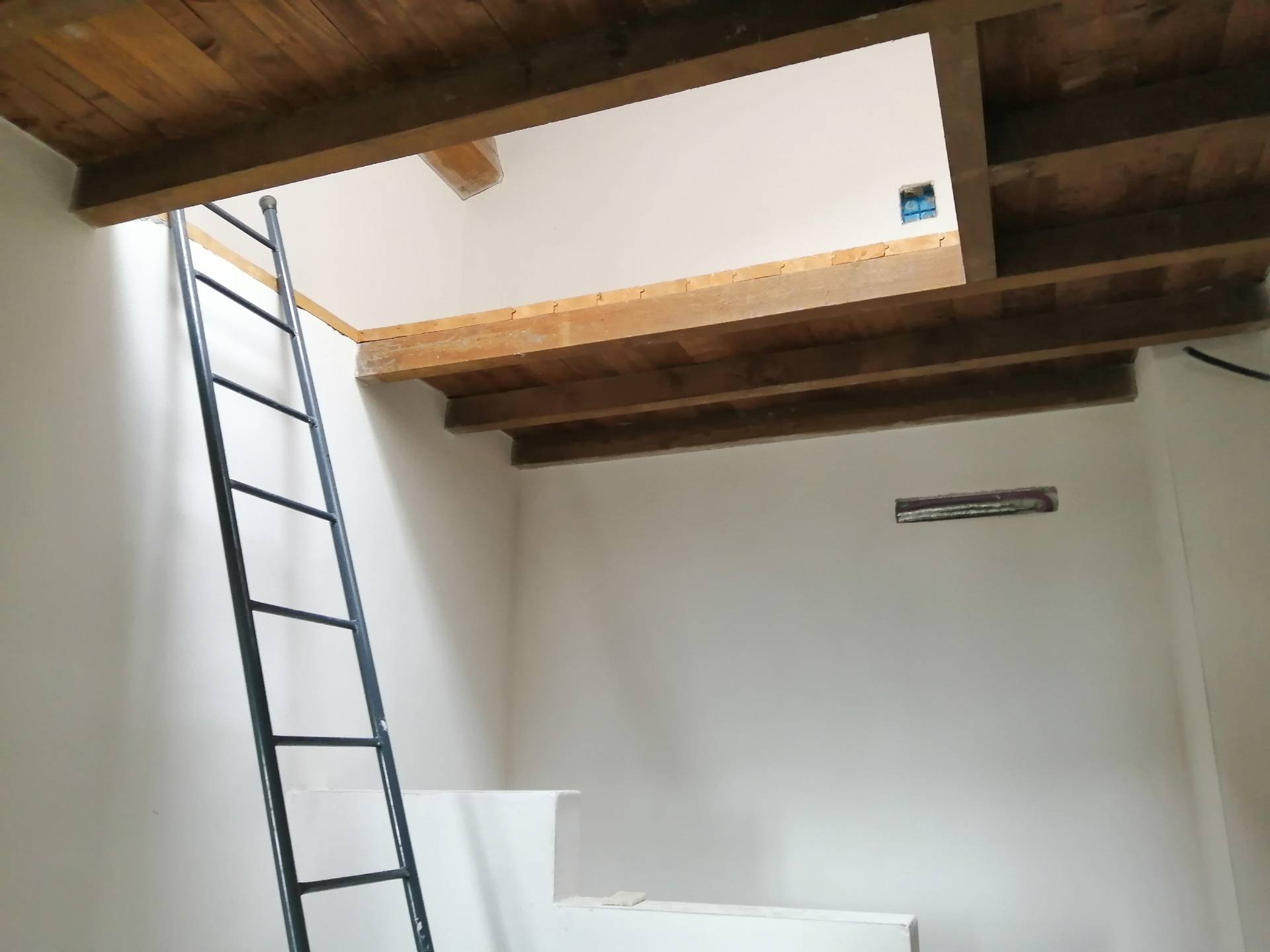 Villa Unifamiliare - Indipendente PONSACCO vendita    Megaron Immobiliare - Pisa - Pontedera - Livorno - Lucca
