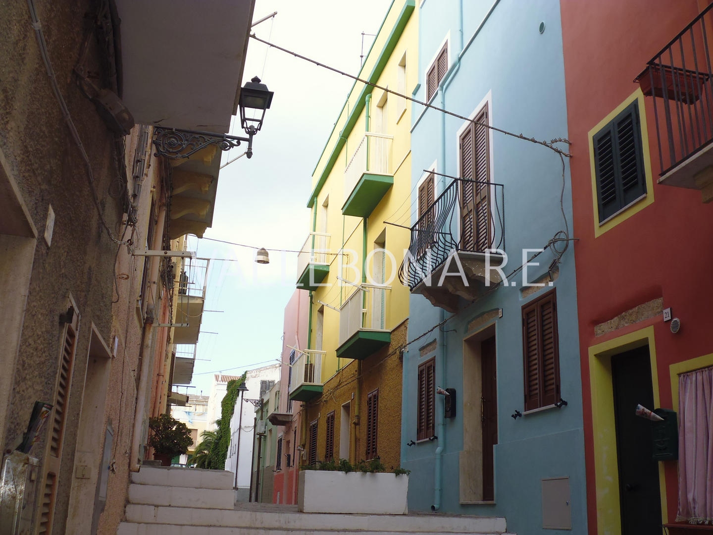 Appartamento ITALIA vendita  Carloforte Paese/City centre  Vallebona Real Estate srl