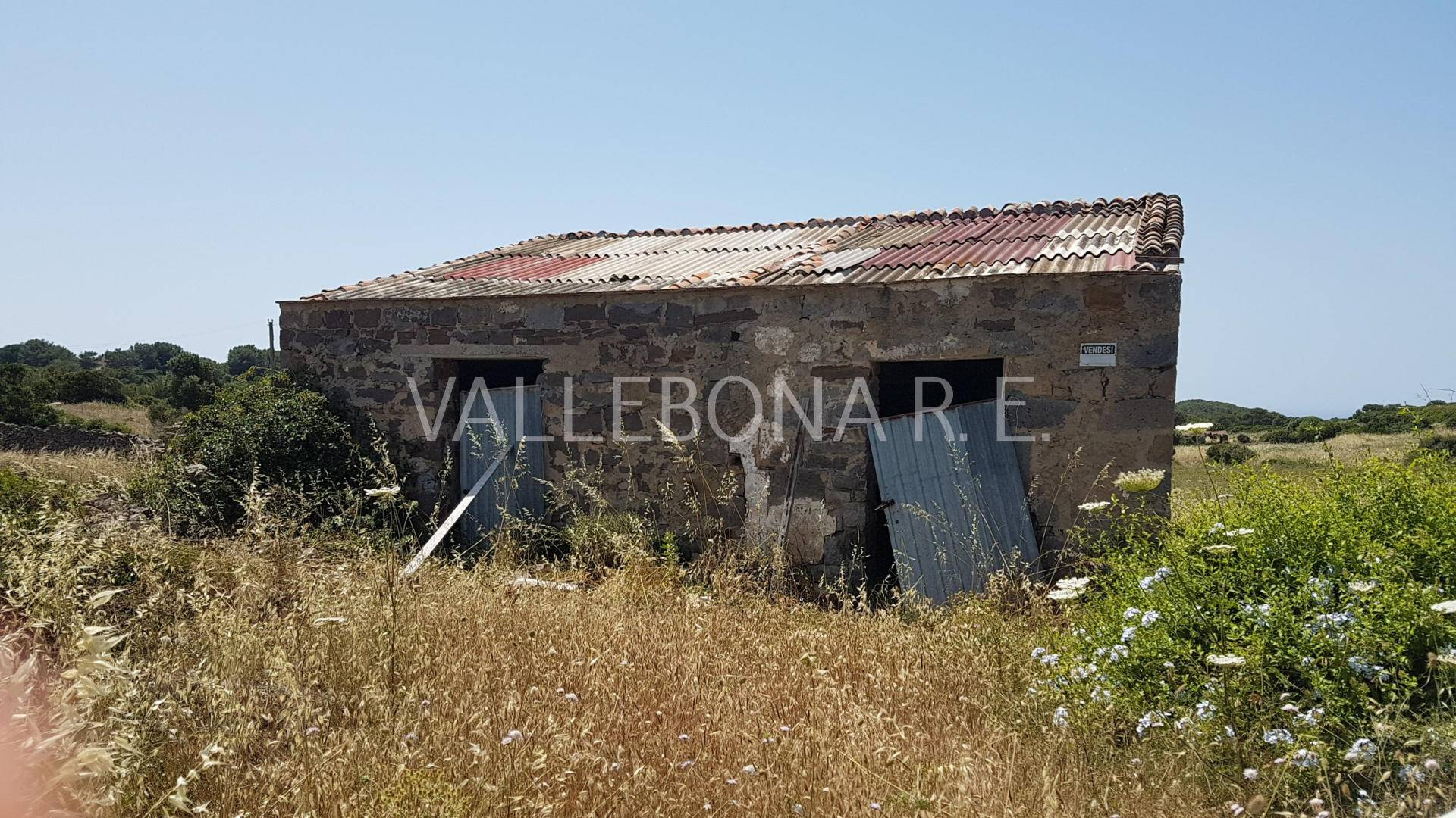  italia vendita quart: carloforte fuori paese/outside town vallebona real estate srl