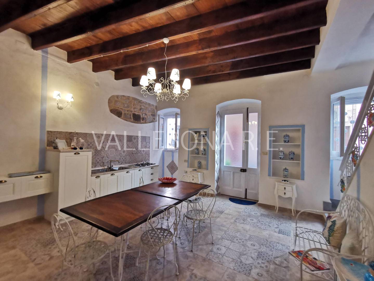 Appartamento ITALIA vendita  Carloforte Paese/City centre  Vallebona Real Estate srl