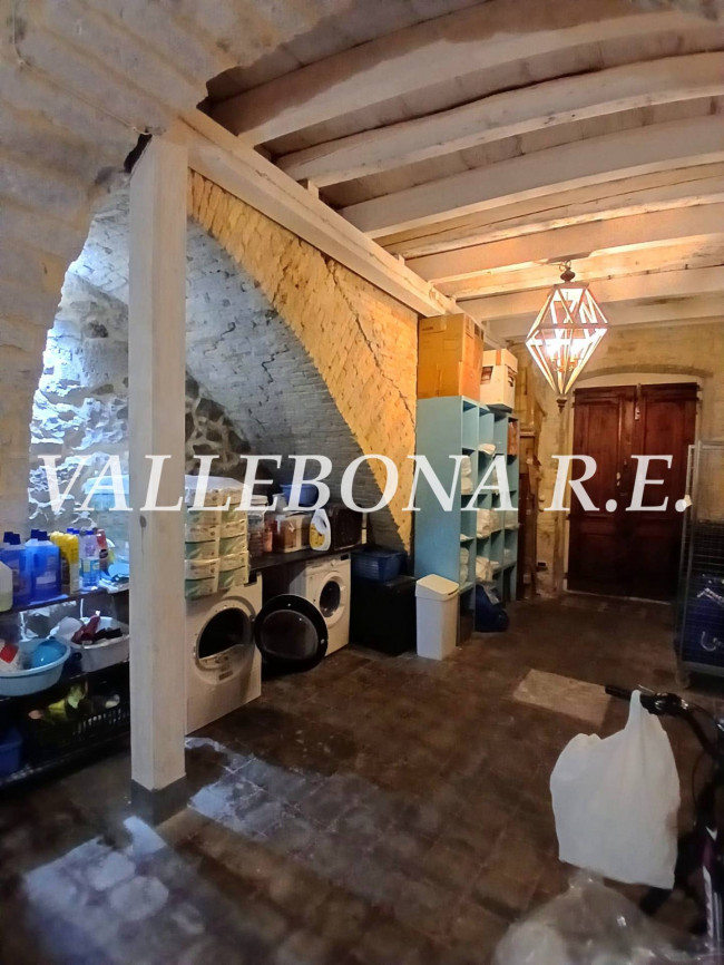Locale commerciale in Vendita a Carloforte