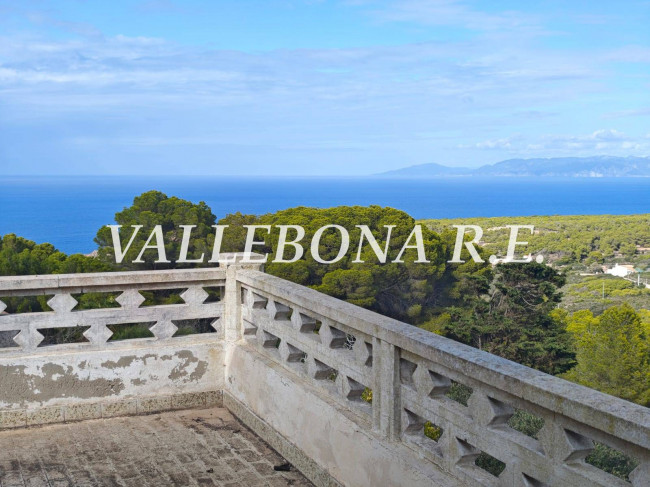Villa singola in Vendita a Carloforte