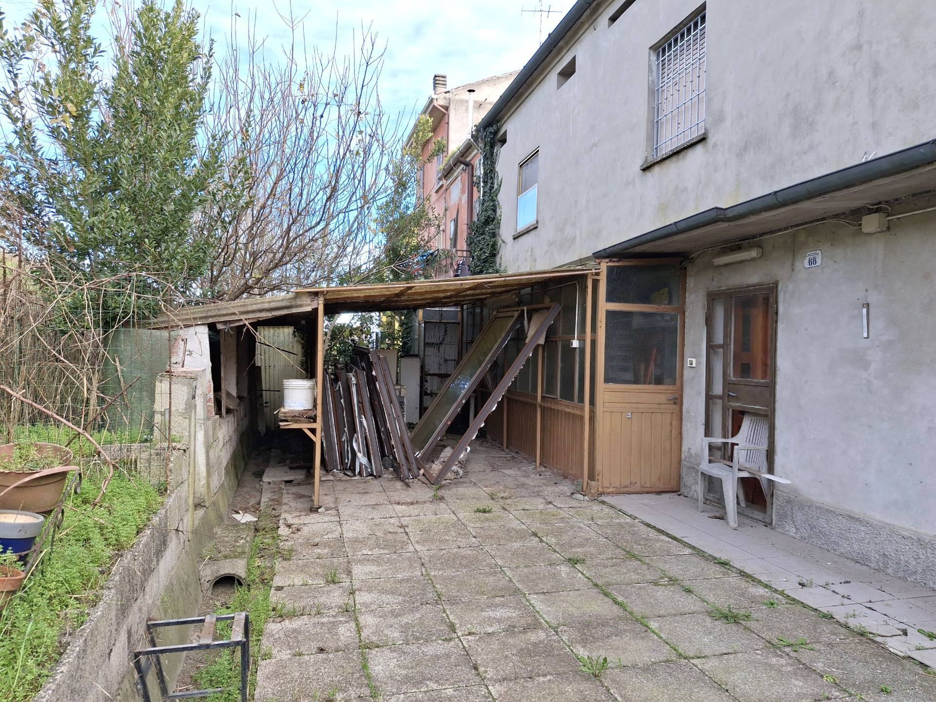 Casa indipendente in vendita a Ferrara (FE)
