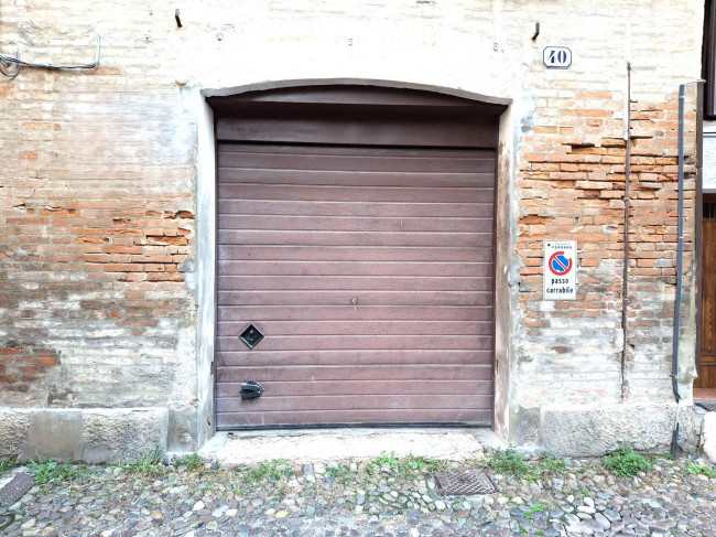 Box o garage in vendita a Ferrara
