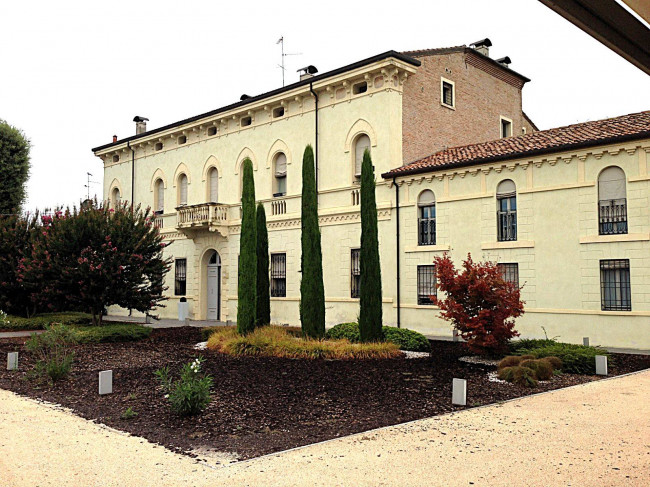 Appartamento in vendita a Ferrara