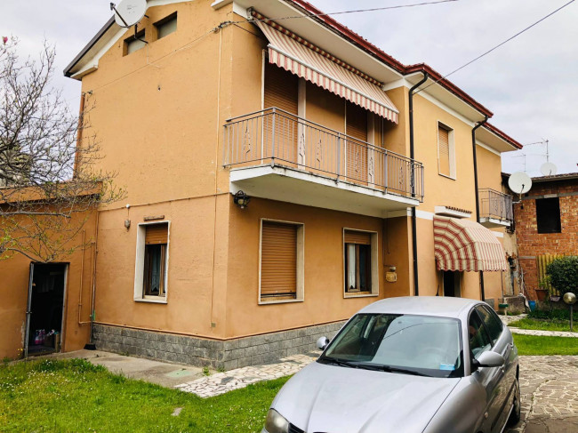 Casa indipendente in vendita a Castiglione Delle Stiviere (MN)