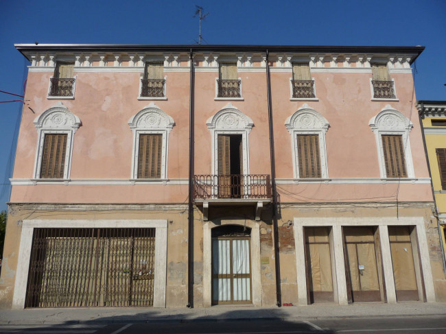 Rustico/Casale/Corte in Vendita a San Benedetto Po