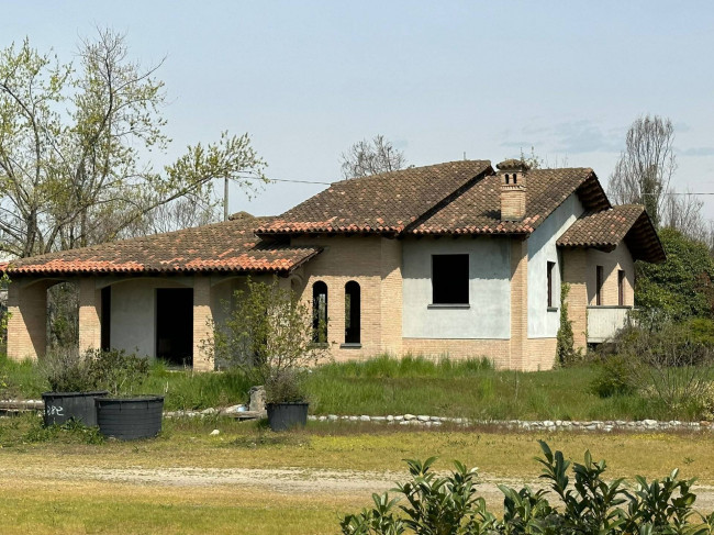 Terreno agricolo in vendita a Cologno Al Serio (BG)