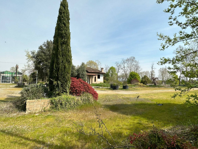 Terreno agricolo in vendita a Cologno Al Serio (BG)