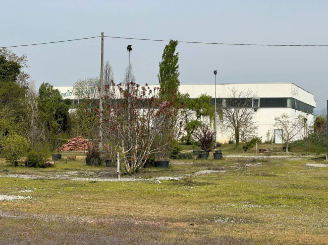 Terreno agricolo in vendita a Cologno Al Serio (BG)