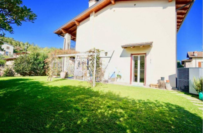 Villa in vendita a Brivio (LC)