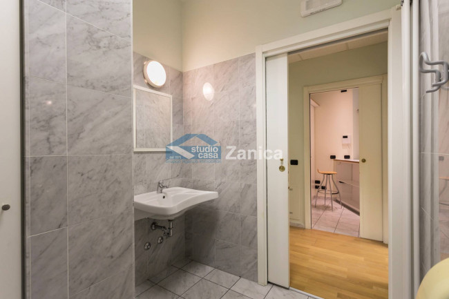 Locale commerciale in vendita a Bergamo