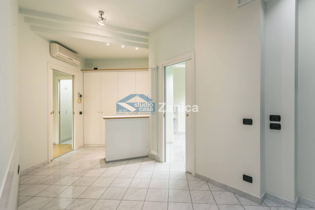 Locale commerciale in affitto a Bergamo