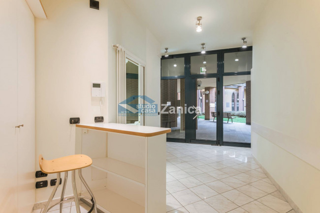 Locale commerciale in affitto a Bergamo