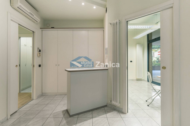 Locale commerciale in affitto a Bergamo