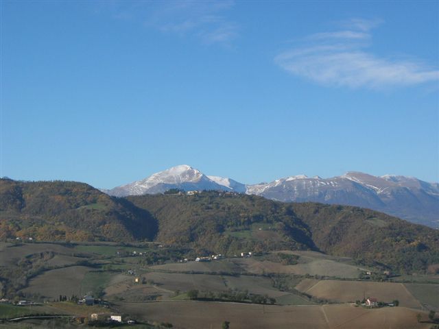 Villa Unifamiliare - Indipendente SANTA VITTORIA IN MATENANO vendita    Re Casa Immobiliare S.R.L.