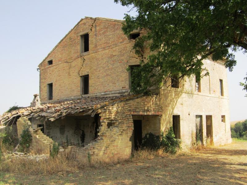 Villa Unifamiliare - Indipendente MONTEGIORGIO vendita  Alteta  Re Casa Immobiliare S.R.L.