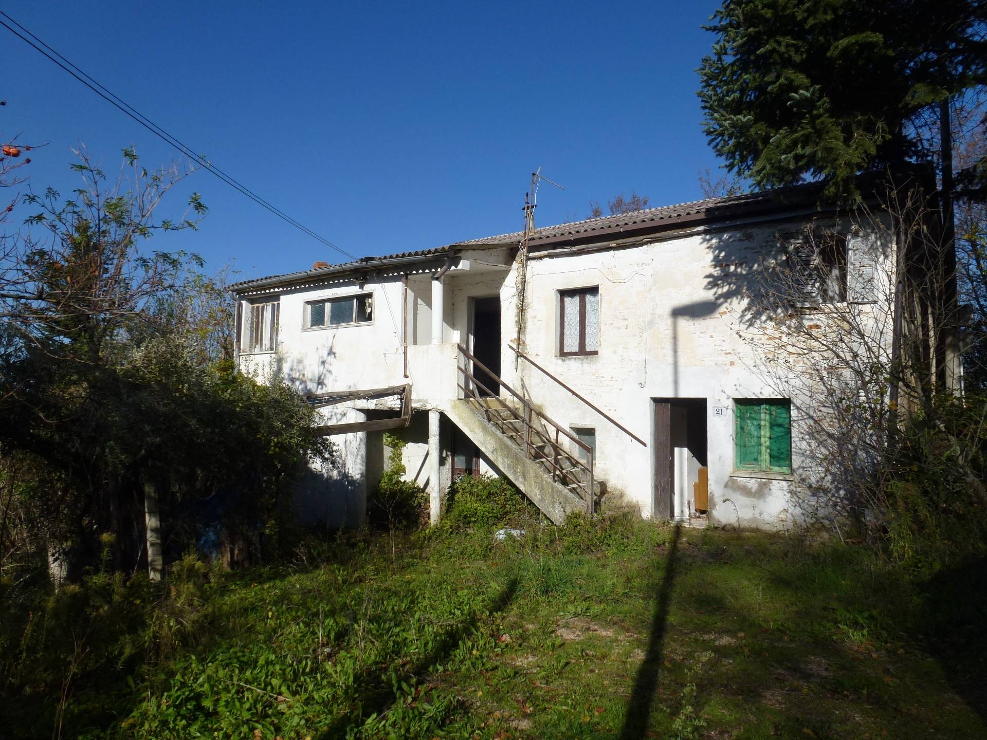  monte vidon corrado vendita quart:  re casa immobiliare s.r.l.