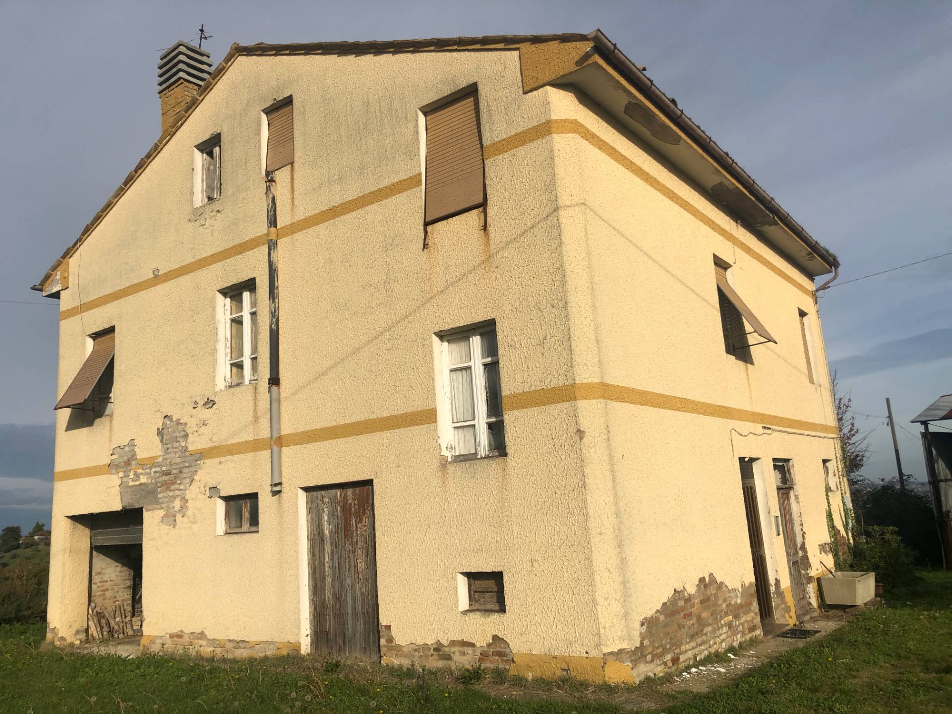 Villa Unifamiliare - Indipendente MONTOTTONE vendita    Re Casa Immobiliare S.R.L.