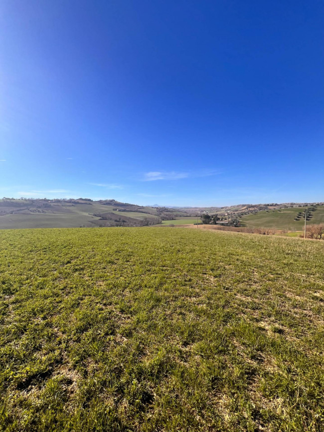 Terreno agricolo in vendita a Recanati (MC)