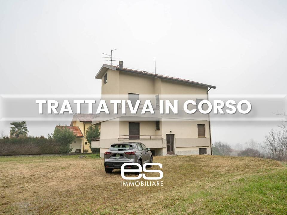 Appartamento in vendita a Cassago Brianza