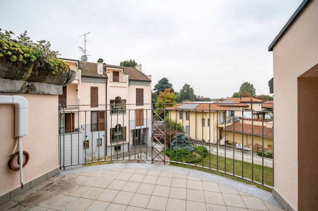 Appartamento in vendita a Besana in Brianza