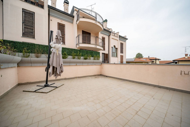 Appartamento in vendita a Besana in Brianza