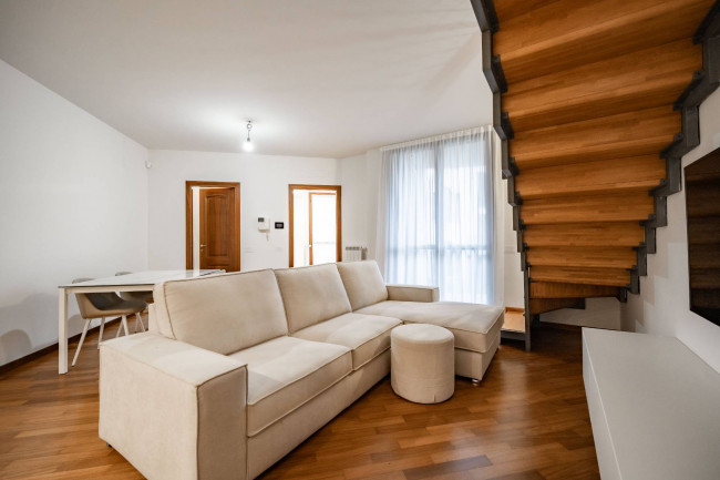 Appartamento in vendita a Besana in Brianza