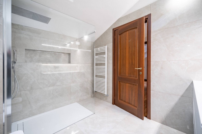 Appartamento in vendita a Besana in Brianza