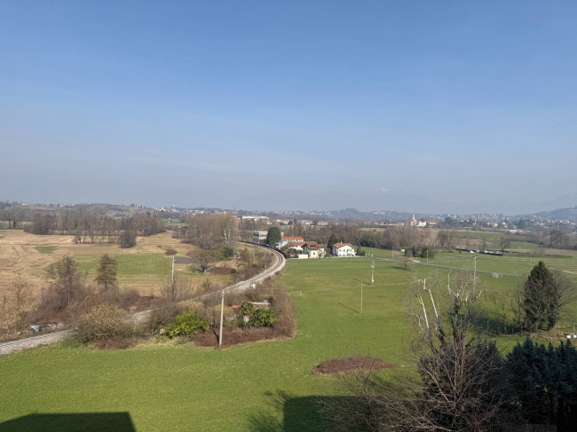 Appartamento in vendita a Besana in Brianza