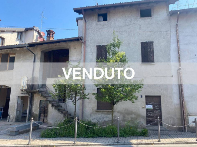 Rustico in vendita a Cassago Brianza