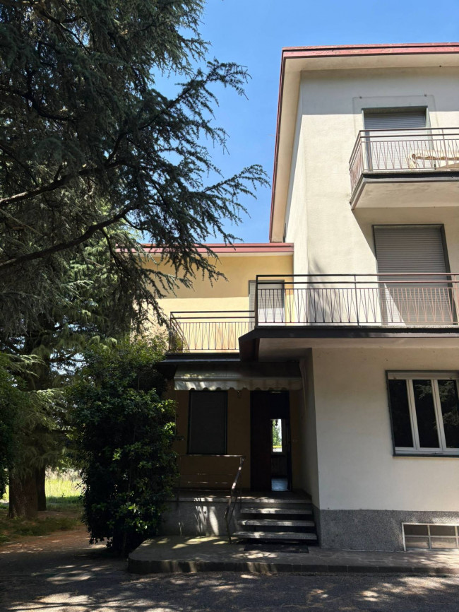 Villa in vendita a Renate
