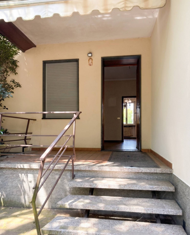 Villa in vendita a Renate